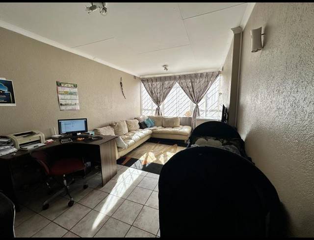 2 BEDROOM APARTMENT FOR SALE IN LAUDIUM